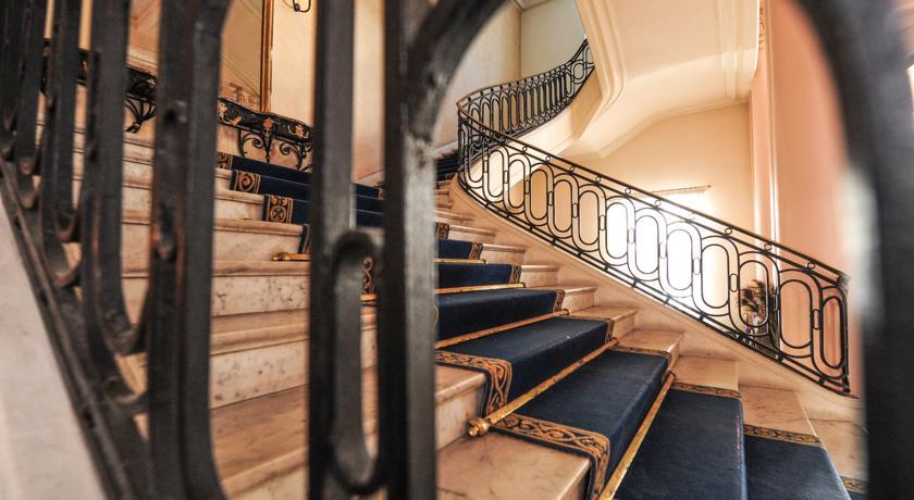 Appartamento Le Royal Res. Negresco Five Stars House *