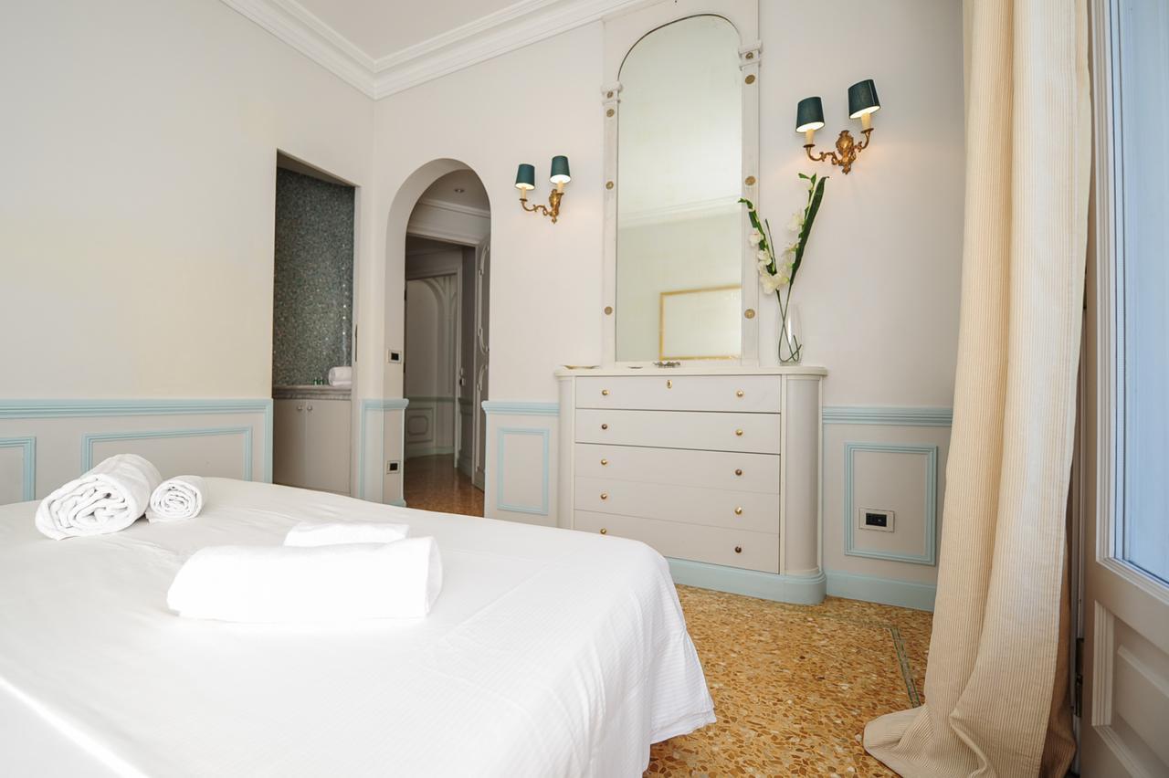 Appartamento Le Royal Res. Negresco Five Stars House